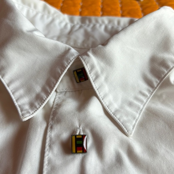 Wilke-Rodriguez men’s white long sleeve with artistic buttons szL - Picture 4 of 7